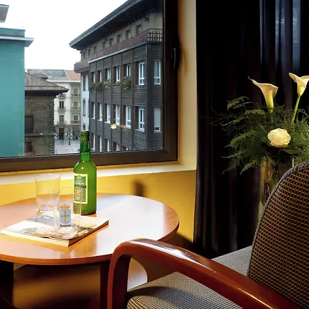 Готель Exe El Magistral 3*