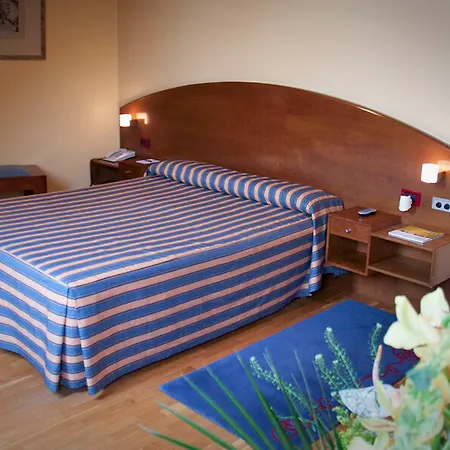 Exe El Magistral 3* Oviedo