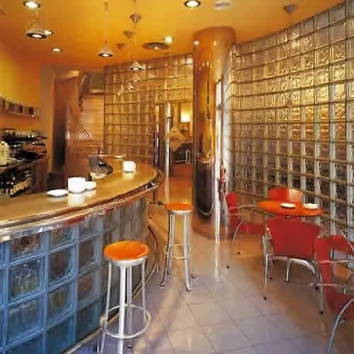 Exe El Magistral Ов'єдо