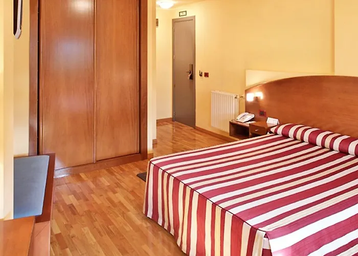 Exe El Magistral Готель