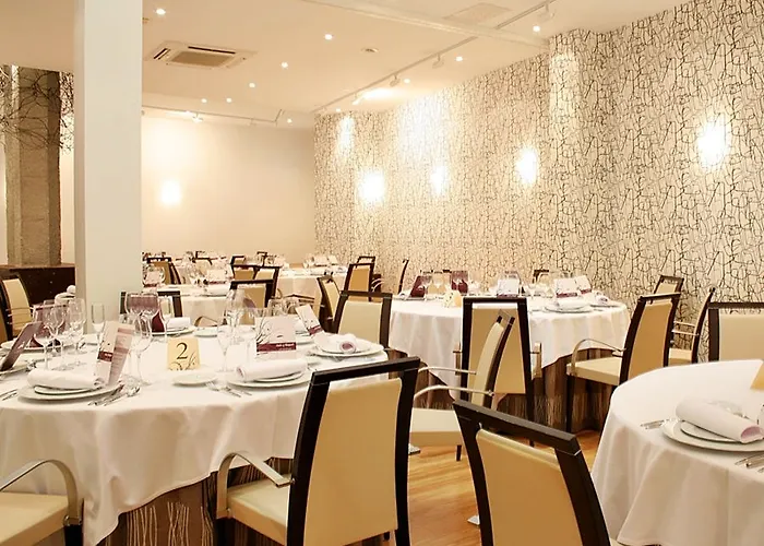 Exe El Magistral Ов'єдо