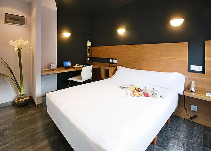 Exe El Magistral Hotel 3*