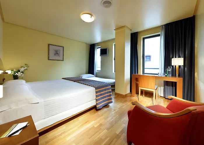 Готель Exe El Magistral 3*