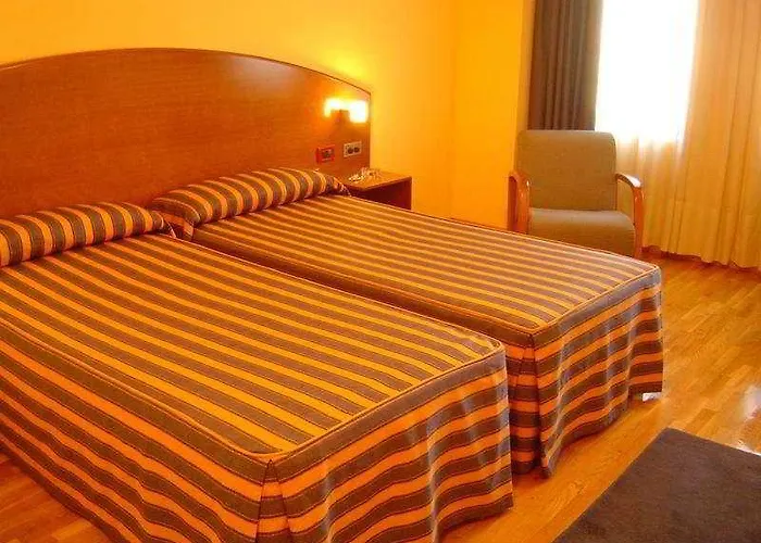 Exe El Magistral 3* Ов'єдо