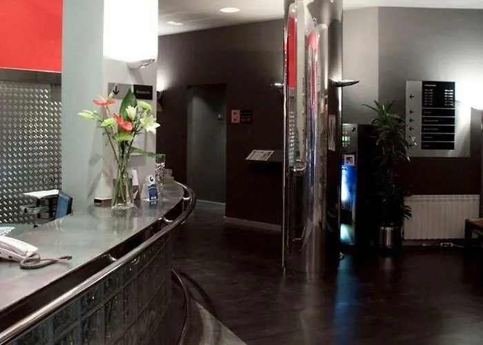 Exe El Magistral Готель Ов'єдо