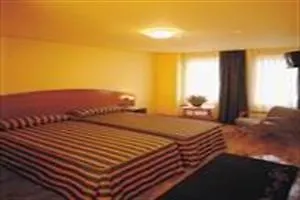 Exe El Magistral 3* Ов'єдо